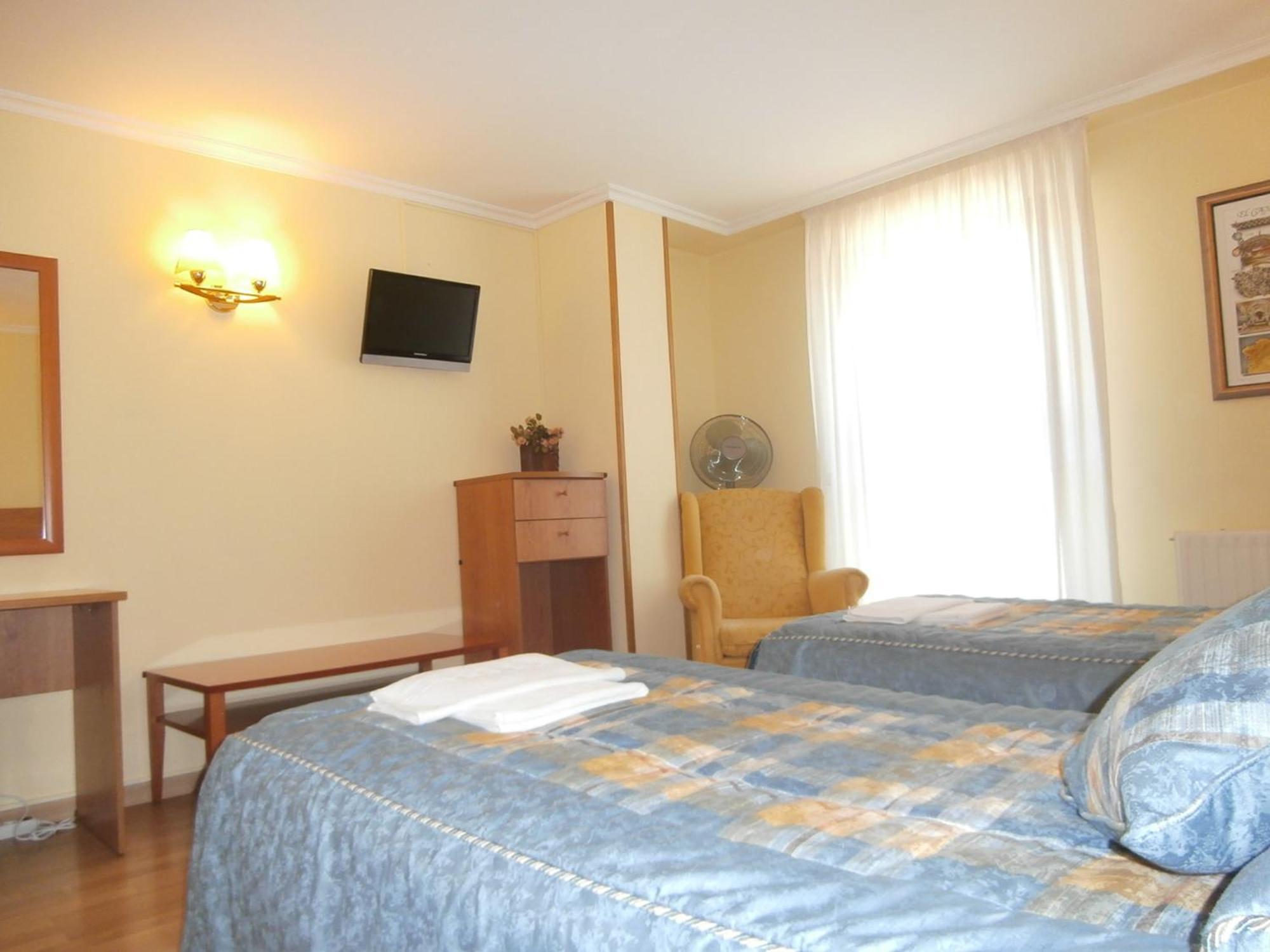 Hostal El Volante Estella Bagian luar foto