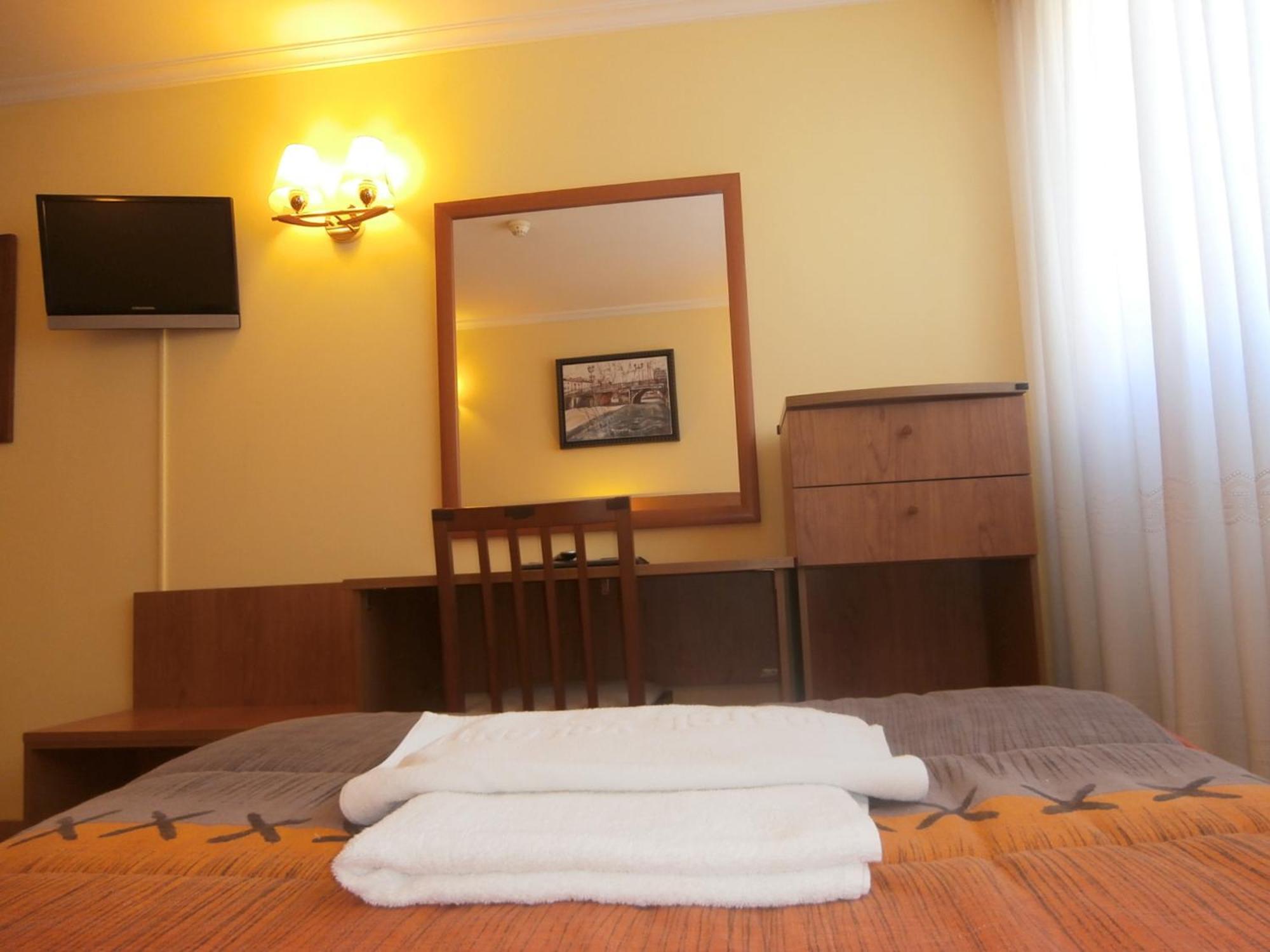 Hostal El Volante Estella Bagian luar foto