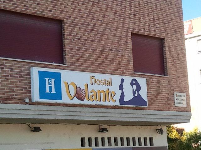 Hostal El Volante Estella Bagian luar foto