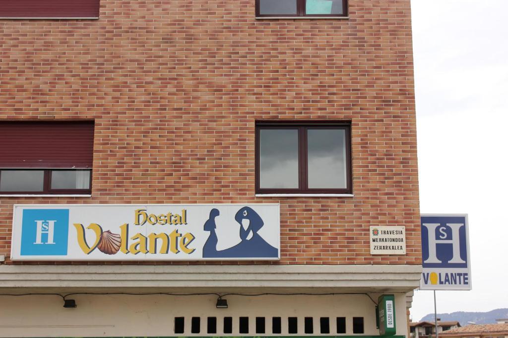 Hostal El Volante Estella Bagian luar foto